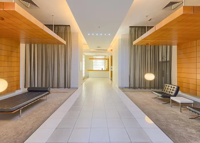 #1101 Cartwright - Chic Downtown Apartment
