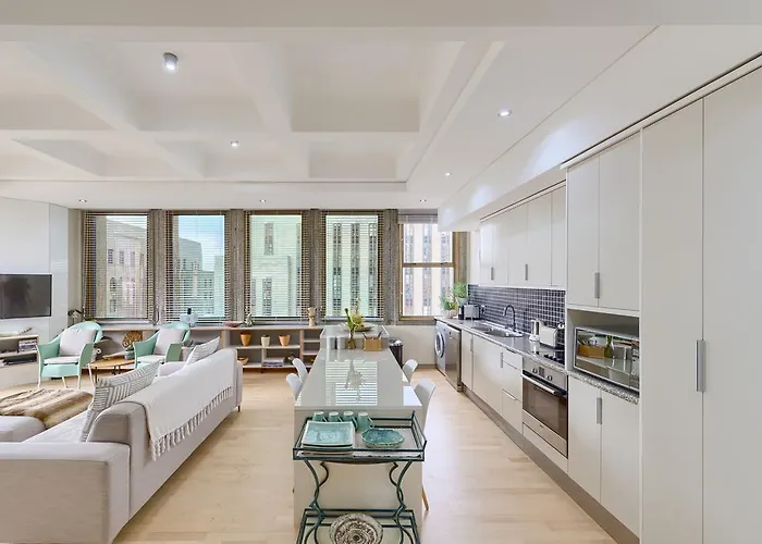 #1101 Cartwright - Chic Downtown Apartment