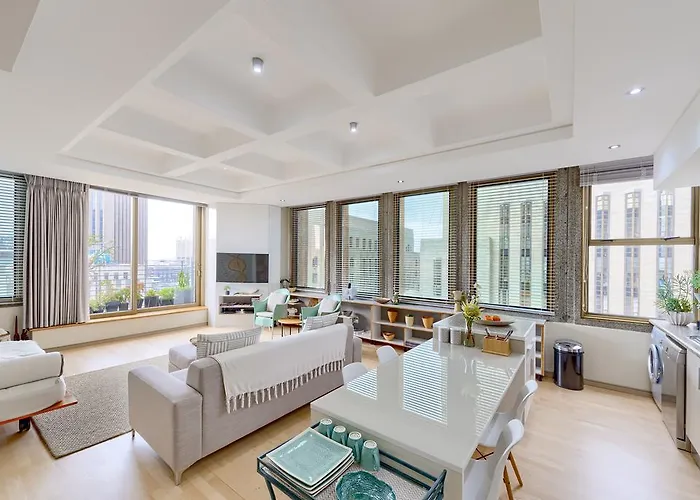 #1101 Cartwright - Chic Downtown Apartment